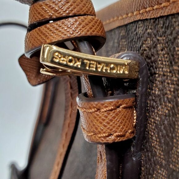 MICHAEL KORS Monogram Pattern Jet Set Large Travel Tote Bag - Picture 12 of 16